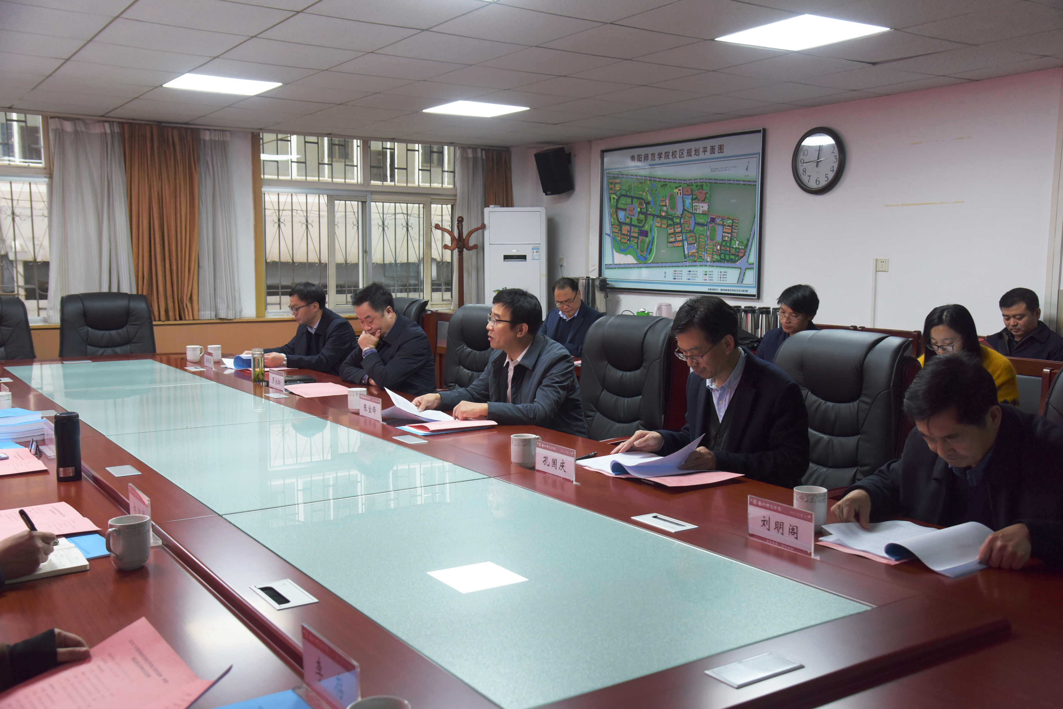 2考察汇报会现场.jpg