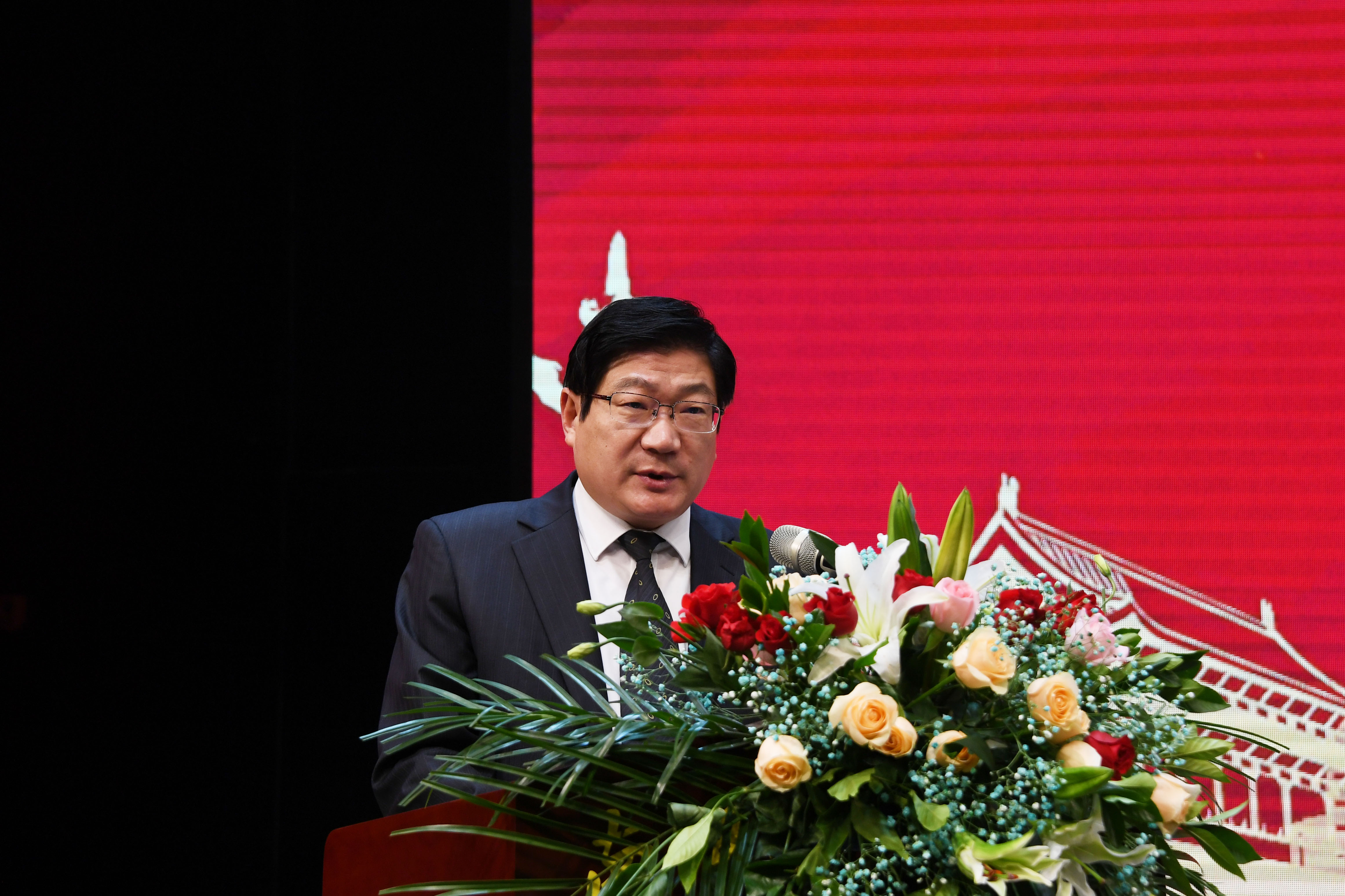 3Bwin·必赢唯一官网党委书记卢志文致辞.jpg